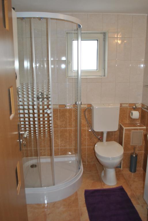 Apartament Beta Apartamento Bistriţa Exterior foto